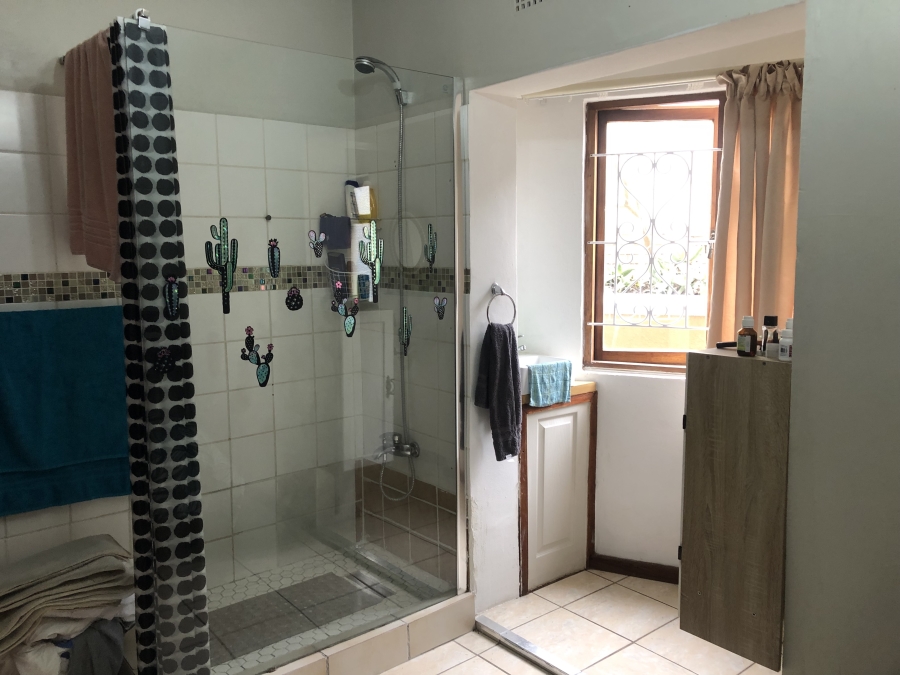 5 Bedroom Property for Sale in Strand North Western Cape